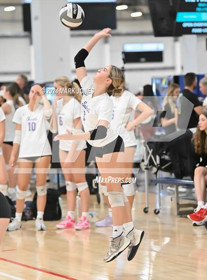 Thumbnail 3 in Notre Dame Prep vs. Centennial (Nike TOC Southwest) photogallery.