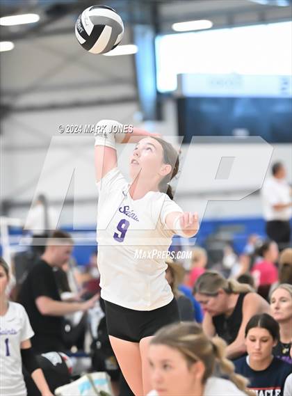 Thumbnail 3 in Notre Dame Prep vs. Centennial (Nike TOC Southwest) photogallery.