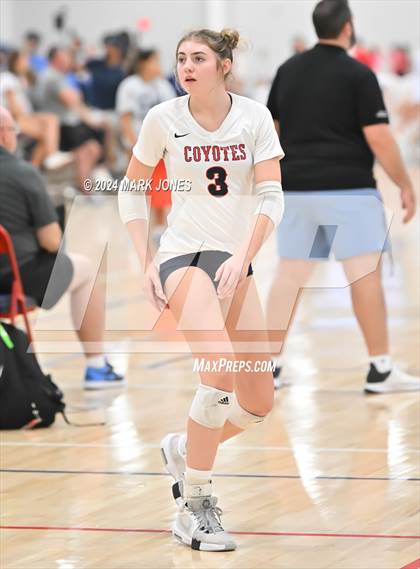Thumbnail 2 in Notre Dame Prep vs. Centennial (Nike TOC Southwest) photogallery.