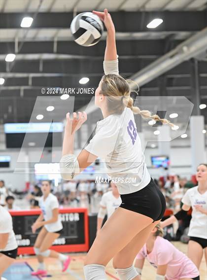 Thumbnail 1 in Notre Dame Prep vs. Centennial (Nike TOC Southwest) photogallery.