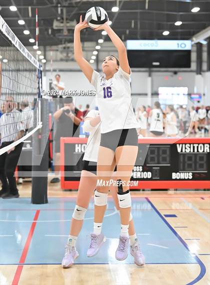 Thumbnail 1 in Notre Dame Prep vs. Centennial (Nike TOC Southwest) photogallery.