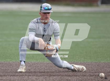 Thumbnail 3 in Apponequet Regional vs Oakmont Regional (MIAA Division 3 Semifinal) photogallery.