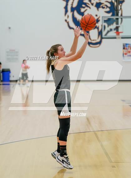 Thumbnail 3 in Lebanon @ Tri-West Hendricks photogallery.