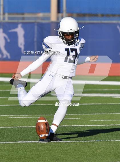 Thumbnail 3 in Grapevine Faith Christian vs. Trinity Christian (TAPPS Division 2 Semifinal) photogallery.
