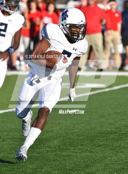 Thumbnail 3 in Grapevine Faith Christian vs. Trinity Christian (TAPPS Division 2 Semifinal) photogallery.