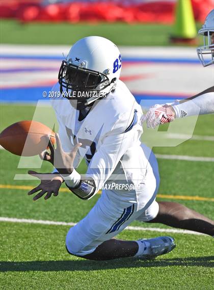 Thumbnail 2 in Grapevine Faith Christian vs. Trinity Christian (TAPPS Division 2 Semifinal) photogallery.