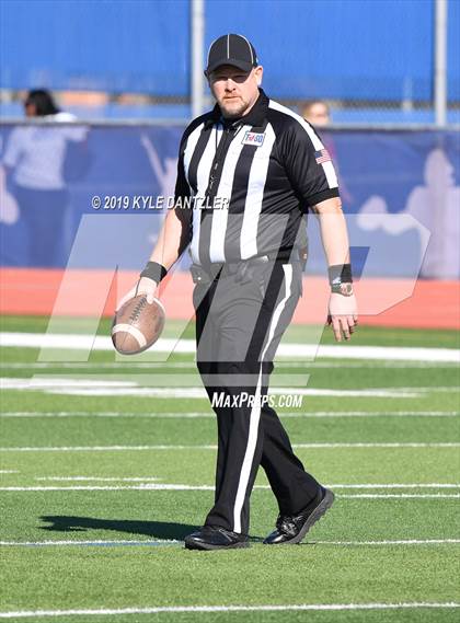Thumbnail 3 in Grapevine Faith Christian vs. Trinity Christian (TAPPS Division 2 Semifinal) photogallery.