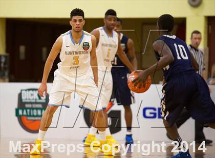 Thumbnail 1 in La Lumiere vs. Huntington St. Joseph Prep (Dick's Sporting Goods National Tournament) photogallery.
