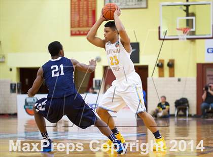 Thumbnail 1 in La Lumiere vs. Huntington St. Joseph Prep (Dick's Sporting Goods National Tournament) photogallery.