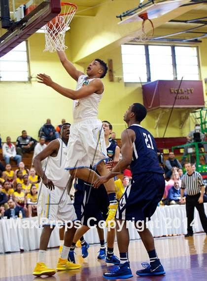 Thumbnail 1 in La Lumiere vs. Huntington St. Joseph Prep (Dick's Sporting Goods National Tournament) photogallery.