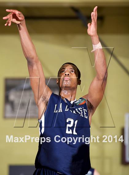 Thumbnail 3 in La Lumiere vs. Huntington St. Joseph Prep (Dick's Sporting Goods National Tournament) photogallery.