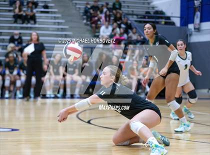 Thumbnail 2 in Plano West vs. Arlington (UIL 6A D2 Area Playoff) photogallery.