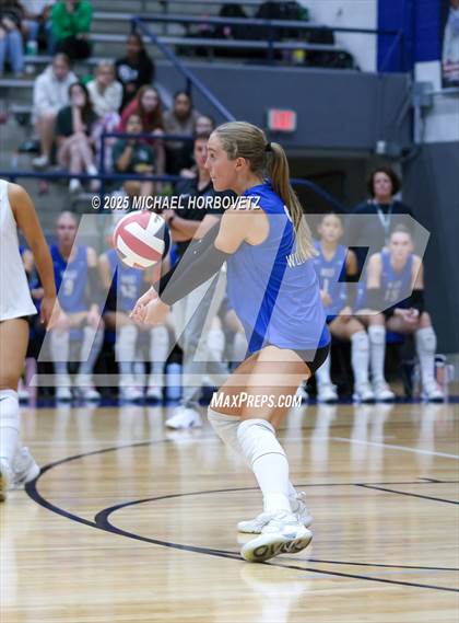 Thumbnail 3 in Plano West vs. Arlington (UIL 6A D2 Area Playoff) photogallery.