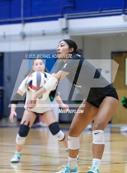 Thumbnail 3 in Plano West vs. Arlington (UIL 6A D2 Area Playoff) photogallery.