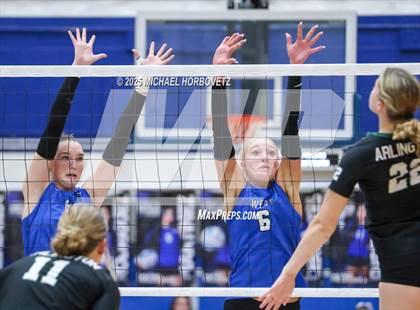 Thumbnail 1 in Plano West vs. Arlington (UIL 6A D2 Area Playoff) photogallery.