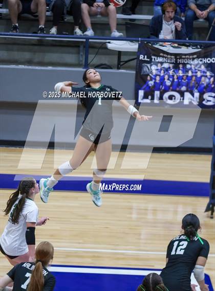 Thumbnail 2 in Plano West vs. Arlington (UIL 6A D2 Area Playoff) photogallery.