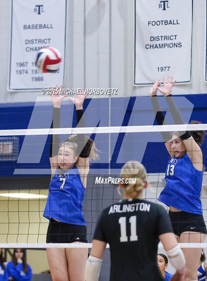 Thumbnail 1 in Plano West vs. Arlington (UIL 6A D2 Area Playoff) photogallery.