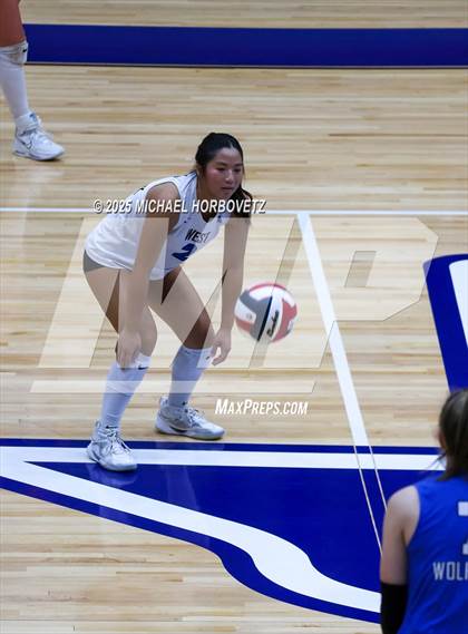 Thumbnail 3 in Plano West vs. Arlington (UIL 6A D2 Area Playoff) photogallery.