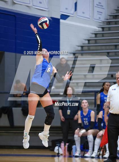 Thumbnail 1 in Plano West vs. Arlington (UIL 6A D2 Area Playoff) photogallery.