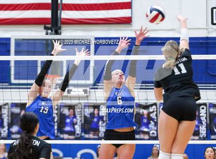 Thumbnail 3 in Plano West vs. Arlington (UIL 6A D2 Area Playoff) photogallery.
