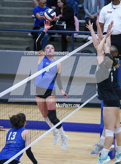 Thumbnail 3 in Plano West vs. Arlington (UIL 6A D2 Area Playoff) photogallery.