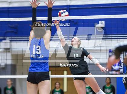 Thumbnail 3 in Plano West vs. Arlington (UIL 6A D2 Area Playoff) photogallery.