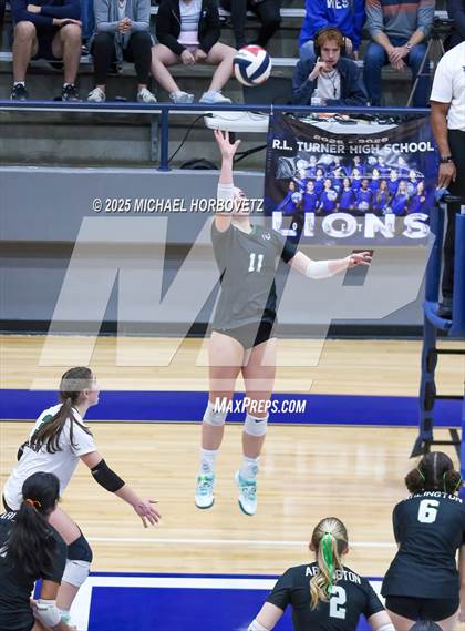 Thumbnail 2 in Plano West vs. Arlington (UIL 6A D2 Area Playoff) photogallery.