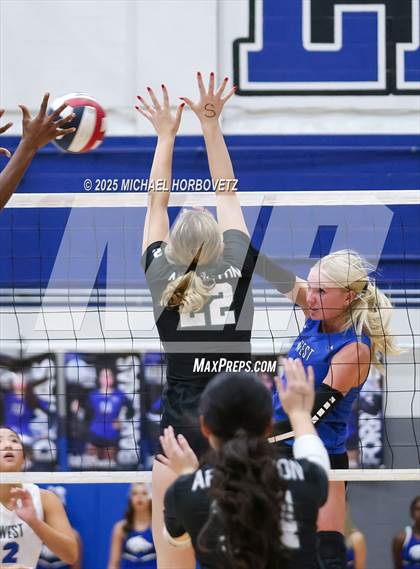 Thumbnail 3 in Plano West vs. Arlington (UIL 6A D2 Area Playoff) photogallery.