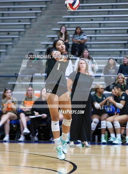 Thumbnail 3 in Plano West vs. Arlington (UIL 6A D2 Area Playoff) photogallery.