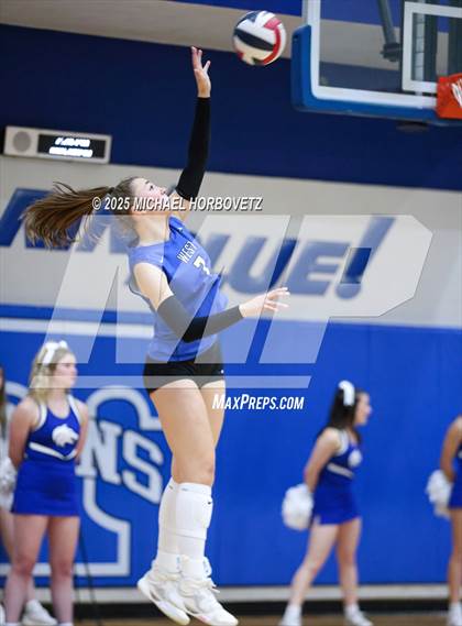 Thumbnail 2 in Plano West vs. Arlington (UIL 6A D2 Area Playoff) photogallery.