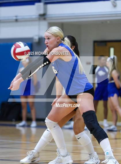 Thumbnail 2 in Plano West vs. Arlington (UIL 6A D2 Area Playoff) photogallery.