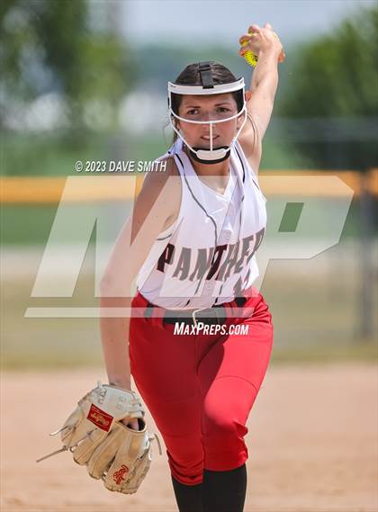 Thumbnail 2 in Wahlert vs Monticello (West Delaware Invitational) photogallery.