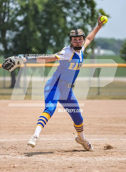 Thumbnail 2 in Wahlert vs Monticello (West Delaware Invitational) photogallery.