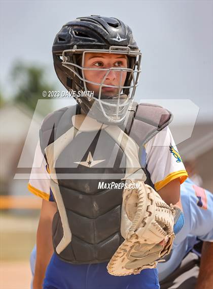 Thumbnail 2 in Wahlert vs Monticello (West Delaware Invitational) photogallery.