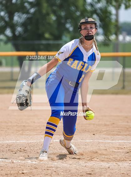 Thumbnail 3 in Wahlert vs Monticello (West Delaware Invitational) photogallery.