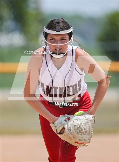 Thumbnail 1 in Wahlert vs Monticello (West Delaware Invitational) photogallery.