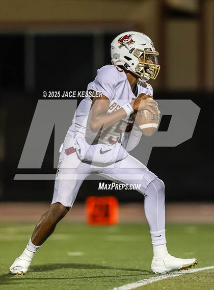 Thumbnail 3 in Bellflower @ Santa Paula (CIF-SS Div.12 Semi Final) photogallery.