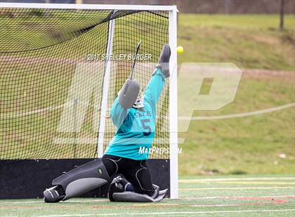 Thumbnail 2 in Staples vs. Darien (CIAC Class L Final) photogallery.