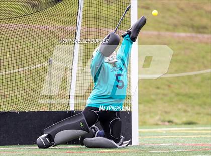Thumbnail 2 in Staples vs. Darien (CIAC Class L Final) photogallery.