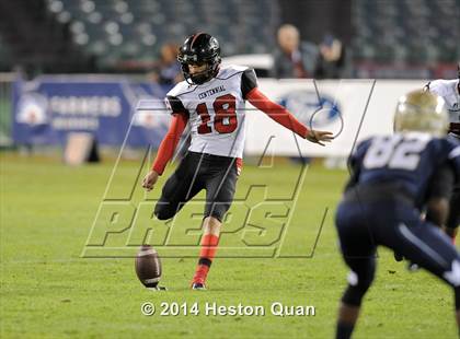 Thumbnail 3 in St. John Bosco vs. Centennial (CIF-SS PAC 5 Final) photogallery.