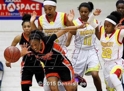Thumbnail 3 in Berkeley vs Pittsburg (CIF NCS D1 Final) photogallery.