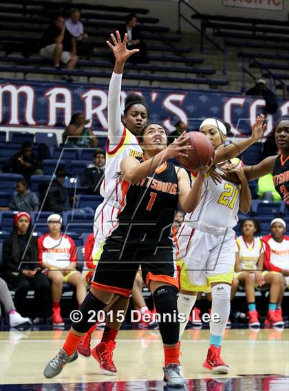 Thumbnail 2 in Berkeley vs Pittsburg (CIF NCS D1 Final) photogallery.