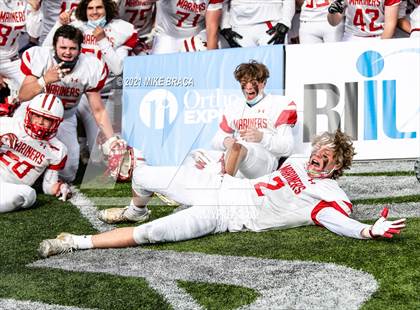 Thumbnail 3 in Narragansett vs Ponaganset (RIIL Division IV Final) photogallery.