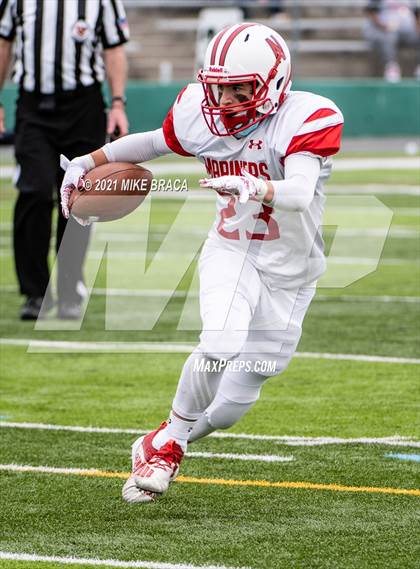 Thumbnail 1 in Narragansett vs Ponaganset (RIIL Division IV Final) photogallery.