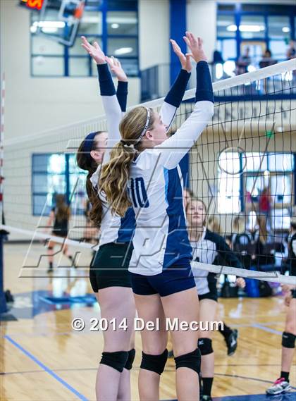 Thumbnail 1 in Newsome vs. Plant (Berkeley JV Tournament) photogallery.