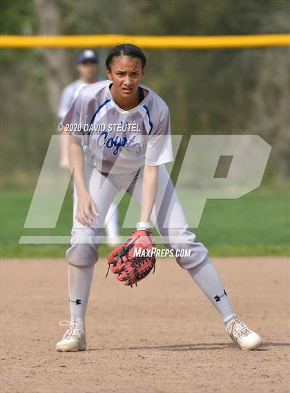 Thumbnail 3 in Madera vs. Armijo (Pre-Season T.O.C.) photogallery.