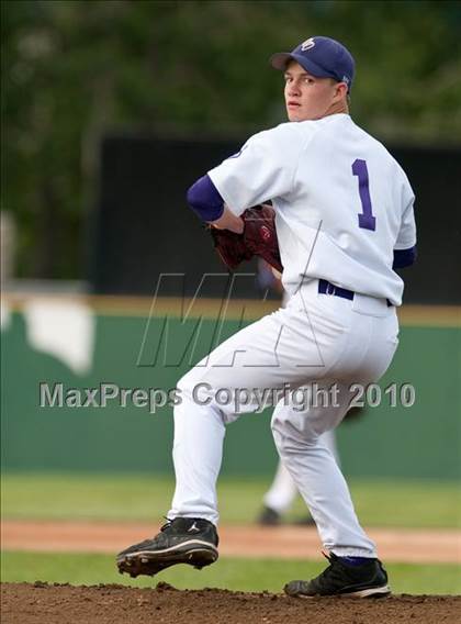 Thumbnail 2 in Stillwater vs. Cretin-Derham Hall (Section 4AAA Championship) photogallery.