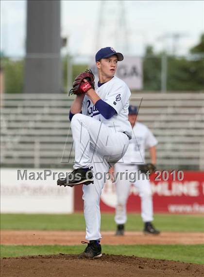 Thumbnail 3 in Stillwater vs. Cretin-Derham Hall (Section 4AAA Championship) photogallery.