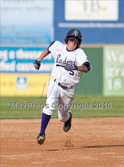 Thumbnail 2 in Stillwater vs. Cretin-Derham Hall (Section 4AAA Championship) photogallery.