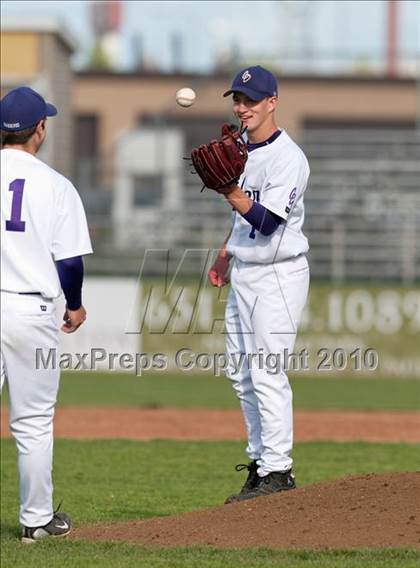 Thumbnail 1 in Stillwater vs. Cretin-Derham Hall (Section 4AAA Championship) photogallery.